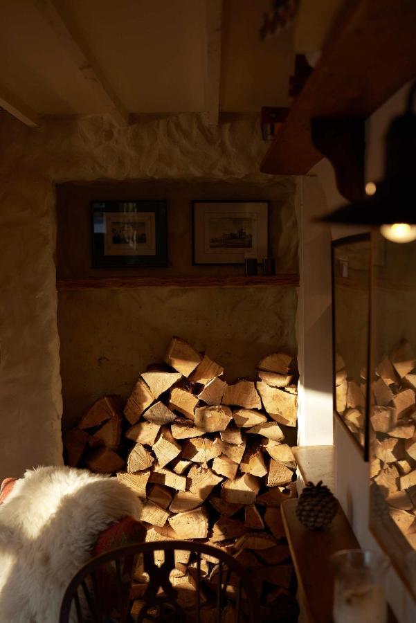 The Dog & Gun Inn Netheravon Bagian luar foto