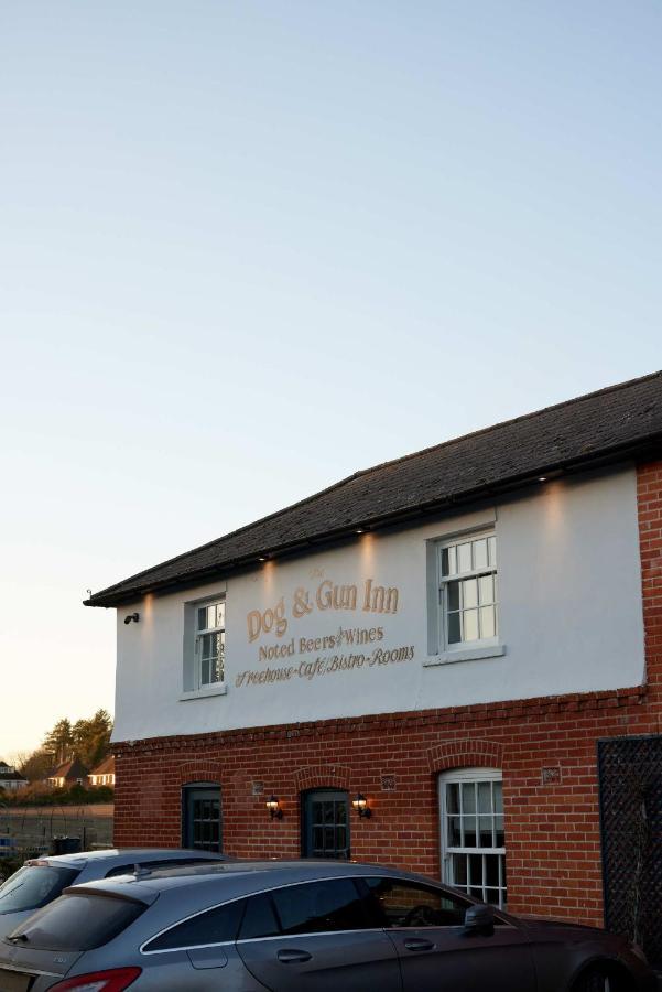 The Dog & Gun Inn Netheravon Bagian luar foto